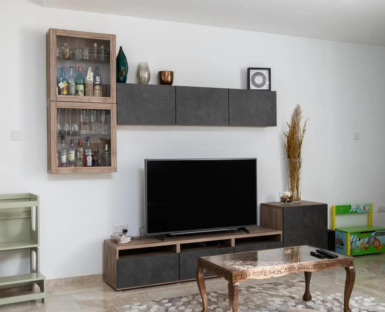 Family-Friendly Spacious Townhouse With Garden - Close To Airport Gudja