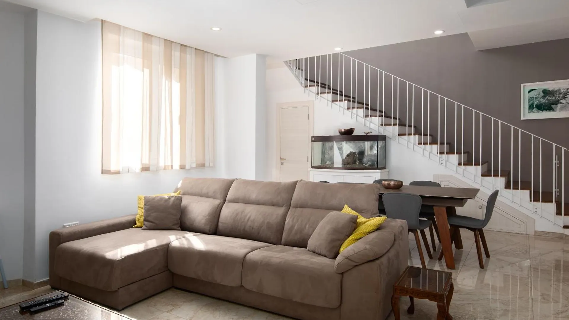 Family-Friendly Spacious Townhouse With Garden - Close To Airport Gudja Malta