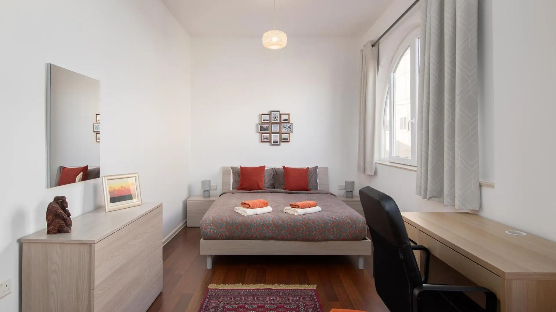 Family-Friendly Spacious Townhouse With Garden - Close To Airport Gudja 0*,